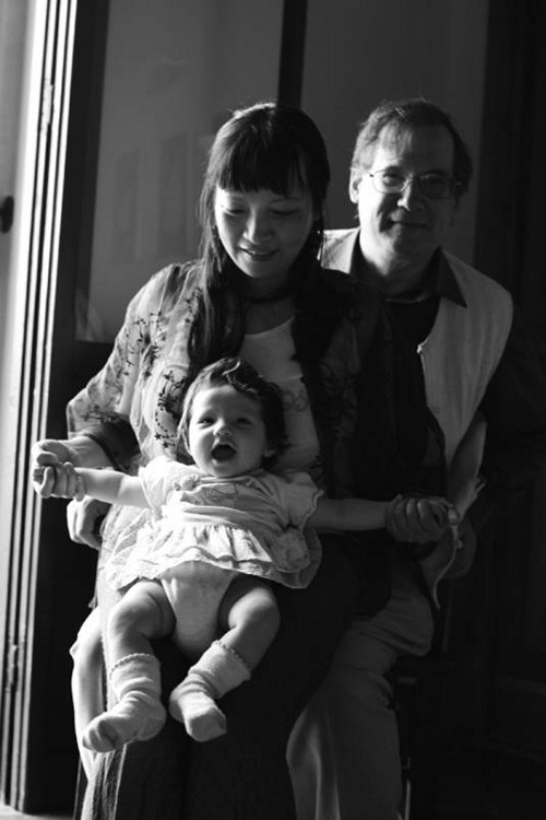 2008: Fourth and fifth generation: wife Hong Ying and daughter Sybil