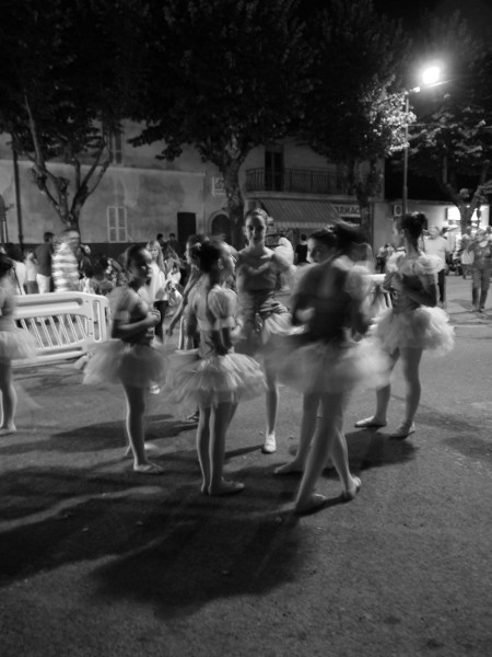 Ballerinas in the Piazza